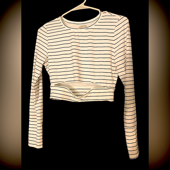 CALIA by Carrie Underwood Tops - CALIA Lycra UPF50+ Cropped SMALL top